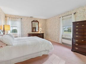 23 Saint Pauls Place, Garden City NY 11530