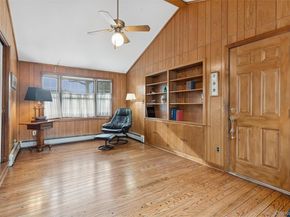 23 Saint Pauls Place, Garden City NY 11530