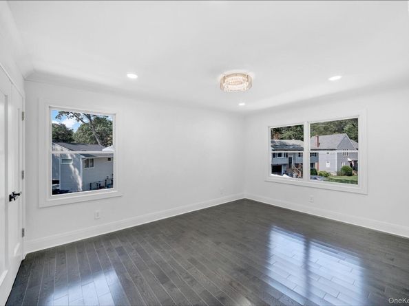 63 Oak Avenue, Huntington Station NY 11746