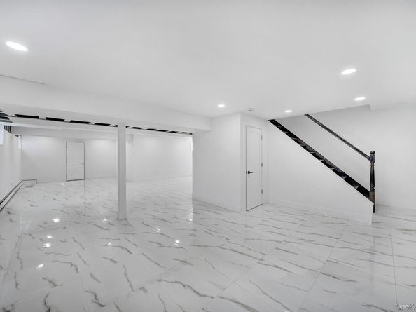 63 Oak Avenue, Huntington Station NY 11746