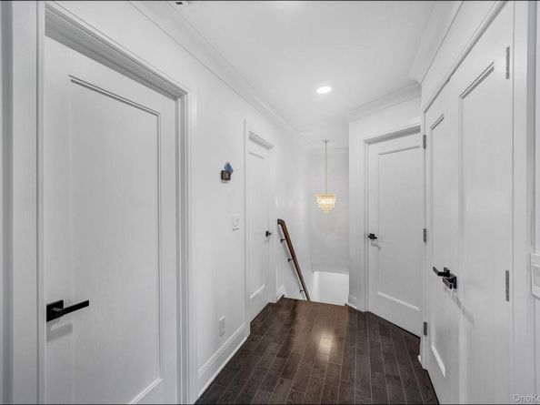 63 Oak Avenue, Huntington Station NY 11746