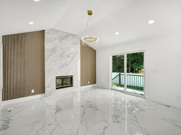 63 Oak Avenue, Huntington Station NY 11746