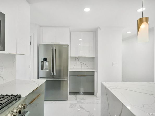 63 Oak Avenue, Huntington Station NY 11746