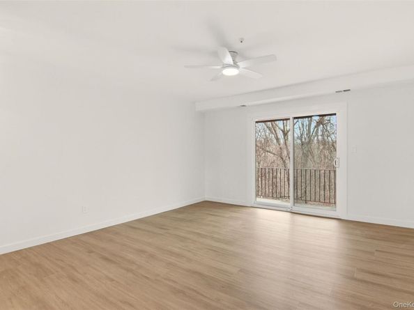 8 Dogwood Court 8, Selden NY 11784