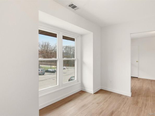 8 Dogwood Court 8, Selden NY 11784