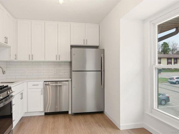 8 Dogwood Court 8, Selden NY 11784