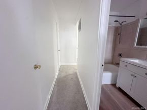 150-11 72nd Road 6F, Flushing NY 11367