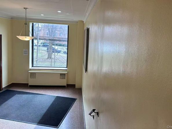 150-11 72nd Road 6F, Flushing NY 11367