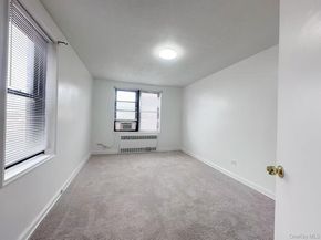 150-11 72nd Road 6F, Flushing NY 11367