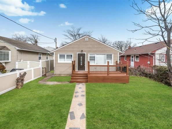 27 Sewell Street, Hempstead NY 11550