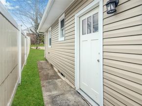 27 Sewell Street, Hempstead NY 11550