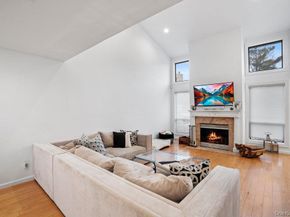 39 Chestnut Lane, Woodbury NY 11797