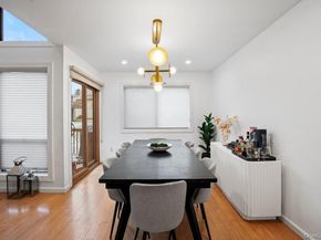 39 Chestnut Lane, Woodbury NY 11797
