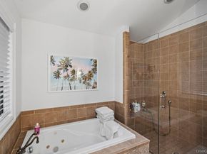 39 Chestnut Lane, Woodbury NY 11797