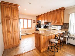 51 E 2nd Street, Freeport NY 11520
