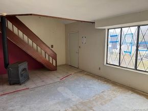 88 Drexelgate Court, Middle Island NY 11953