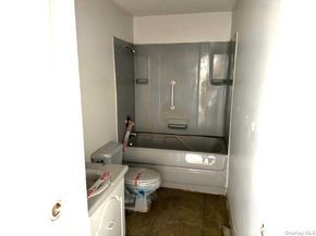 88 Drexelgate Court, Middle Island NY 11953