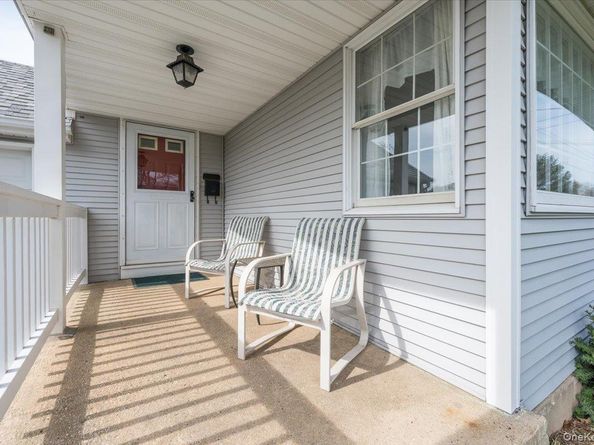 145 Raleigh Lane, West Islip NY 11795