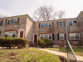 152-06 Jewel Avenue 83A, Flushing NY 11367