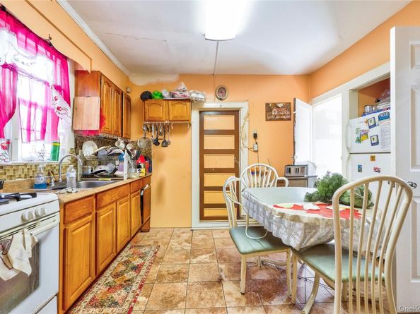 19132 113th Avenue, Saint Albans NY 11412