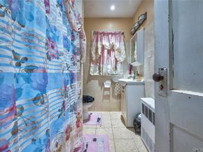 19132 113th Avenue, Saint Albans NY 11412