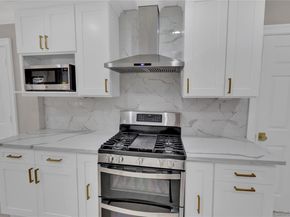 154 California Avenue, Freeport NY 11520