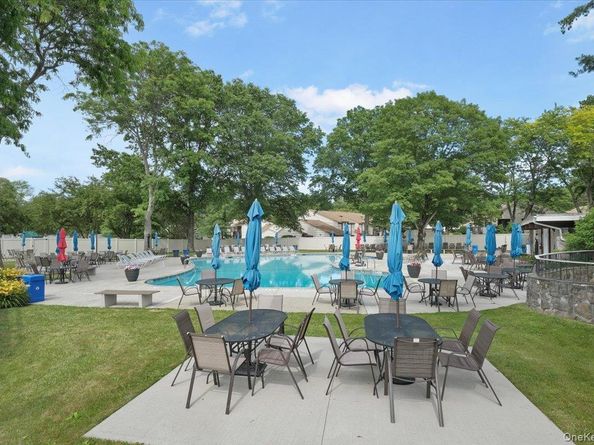 159C Carriage Court, Yorktown Heights NY 10598