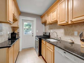 6 Manchester Road 1, Eastchester NY 10709