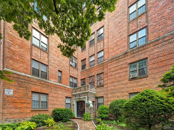 830 Bronx River Road 5A, Bronxville NY 10708