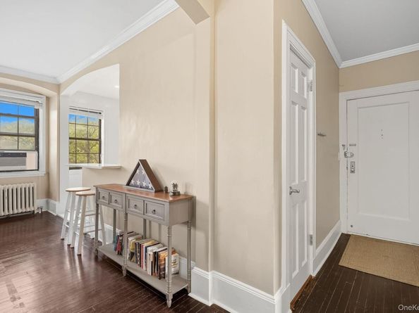 830 Bronx River Road 5A, Bronxville NY 10708