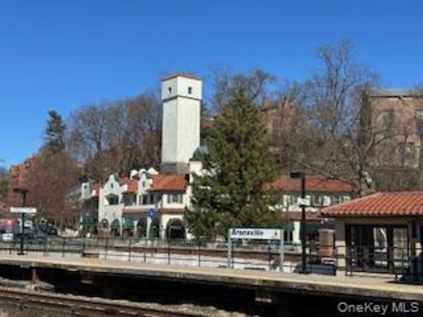 830 Bronx River Road 5A, Bronxville NY 10708