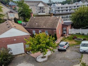 166 Cedar Court, Copiague NY 11726