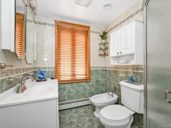 14915 11th Avenue, Whitestone NY 11357