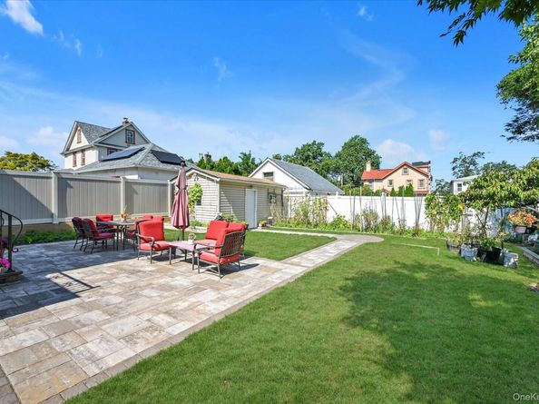 14915 11th Avenue, Whitestone NY 11357