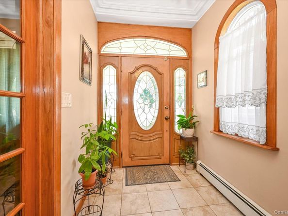 14915 11th Avenue, Whitestone NY 11357