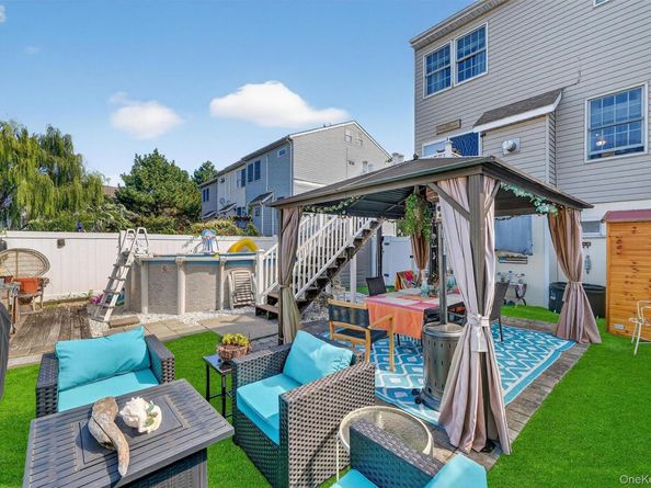 647 Minnieford Avenue, Bronx NY 10464