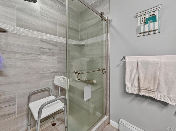 647 Minnieford Avenue, Bronx NY 10464