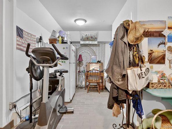 647 Minnieford Avenue, Bronx NY 10464