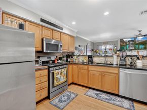 647 Minnieford Avenue, Bronx NY 10464