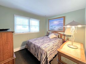 30 Elizabeth Way, Ridge NY 11961