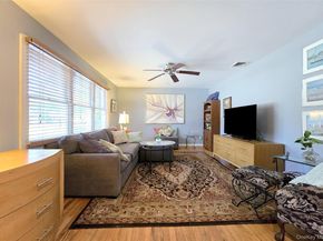 30 Elizabeth Way, Ridge NY 11961