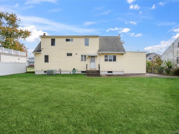562 Alwick Avenue, West Islip NY 11795