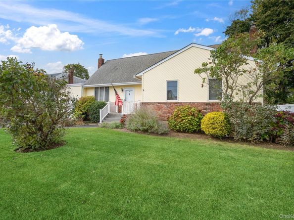 562 Alwick Avenue, West Islip NY 11795