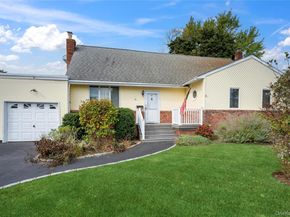 562 Alwick Avenue, West Islip NY 11795
