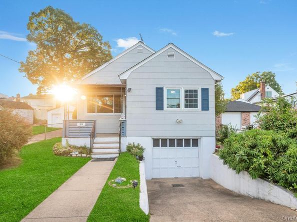 99 Hunter Avenue, Valley Stream NY 11580