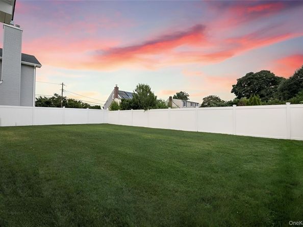 1427 Bellmore Road, North Bellmore NY 11710