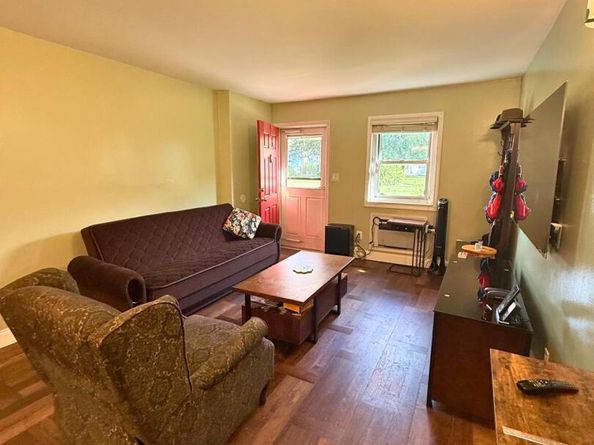 15 Harrison Avenue 15B, Amityville NY 11701