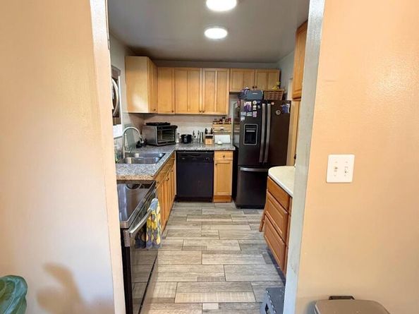 15 Harrison Avenue 15B, Amityville NY 11701