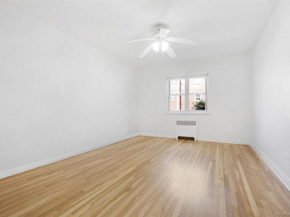 196-35 Dunton Ave Hollis 1, Hollis NY 11423