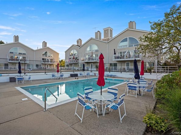 21 Deepwater Way, Bronx NY 10464